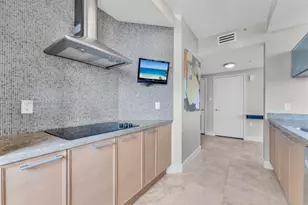 16275 Collins Ave, Sunny Isles Beach, FL 33160 - Photo 4