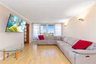 230 174th St, Sunny Isles Beach, FL 33160 - Photo 20