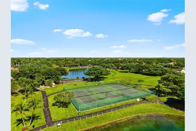 21808 SW 99th Ave, Cutler Bay, FL 33190 - Photo 48