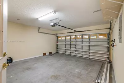 17610 SW 4th Ct, Pembroke Pines, FL 33029 - Photo 36