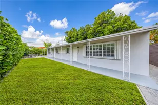 707 NE 22nd Dr, Wilton Manors, FL 33305 - Photo 1