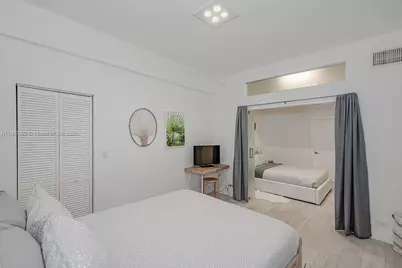 2301 Collins Ave #PH21, Miami Beach, FL 33139 - Photo 18