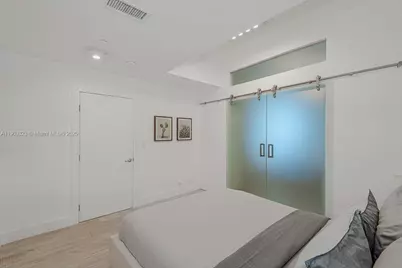 2301 Collins Ave #PH21, Miami Beach, FL 33139 - Photo 12