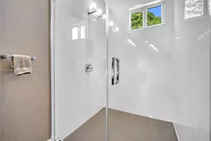 3167 SW 25th St, Miami, FL 33133 - Photo 32