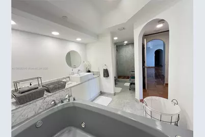 4000 Island Blvd #1703, Aventura, FL 33160 - Photo 28