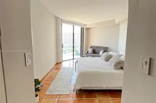 4000 Island Blvd, Aventura, FL 33160 - Photo 24