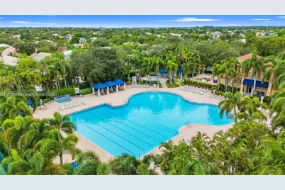 1235 NW 144th Ave, Pembroke Pines, FL 33028 - Photo 10