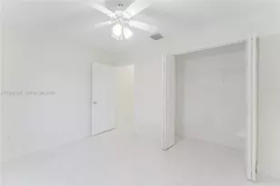1235 NW 144th Ave, Pembroke Pines, FL 33028 - Photo 26