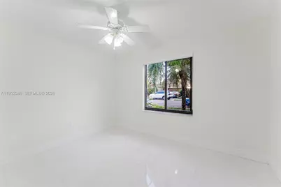 1235 NW 144th Ave, Pembroke Pines, FL 33028 - Photo 24