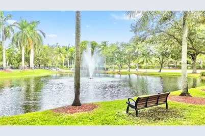 1235 NW 144th Ave, Pembroke Pines, FL 33028 - Photo 2