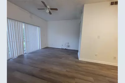880 Cypress Park Way #I5, Deerfield Beach, FL 33064 - Photo 4