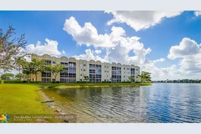 4717 NW 7th St #304-10, Miami, FL 33126 - Photo 2