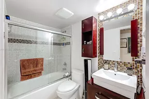 210 174th St, Sunny Isles Beach, FL 33160 - Photo 32