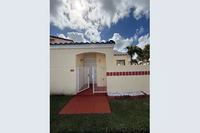 2901 San Remo Cir, Homestead, FL 33035 - Photo 1