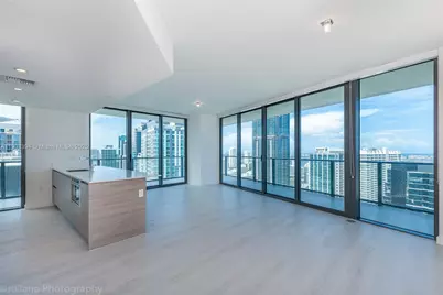 1300 S Miami Ave #3701, Miami, FL 33130 - Photo 4