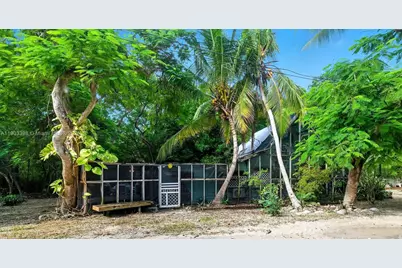 103 Tree Ln, Tavernier, FL 33070 - Photo 1