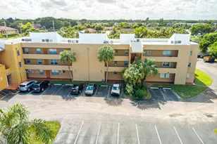 1891 SW 81st Ave, North Lauderdale, FL 33068 - Photo 38