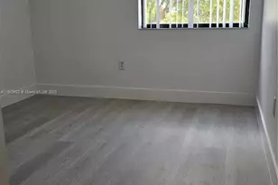 10229 NW 9th St Cir, Miami, FL 33172 - Photo 12