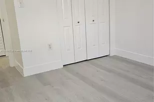 10229 NW 9th St Cir, Miami, FL 33172 - Photo 10