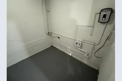 5815 NW 18th Ave #Front, Miami, FL 33142 - Photo 12