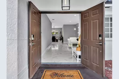 16691 NW 89th Pl, Miami Lakes, FL 33018 - Photo 4