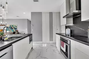 16691 NW 89th Pl, Miami Lakes, FL 33018 - Photo 14