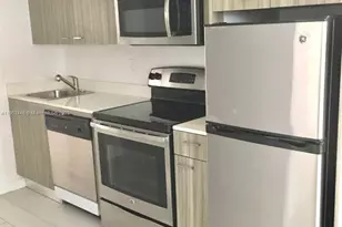 740 Meridian Ave, Miami Beach, FL 33139 - Photo 4
