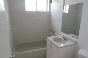 1843 NW 19th St, Miami, FL 33125 - Photo 12