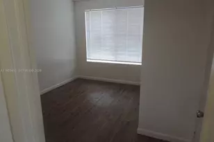 1843 NW 19th St, Miami, FL 33125 - Photo 6