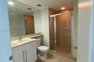 325 S Biscayne Blvd, Miami, FL 33131 - Photo 14