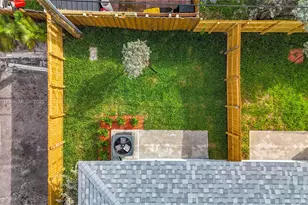 410 NW 41st St, Oakland Park, FL 33309 - Photo 44