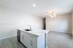 410 NW 41st St, Oakland Park, FL 33309 - Photo 16