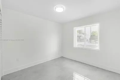 933 NW 50th St, Miami, FL 33127 - Photo 20