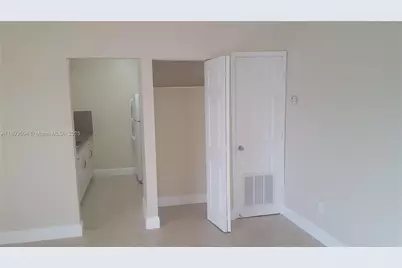 2889 NW 197 Te, Miami Gardens, FL 33056 - Photo 4