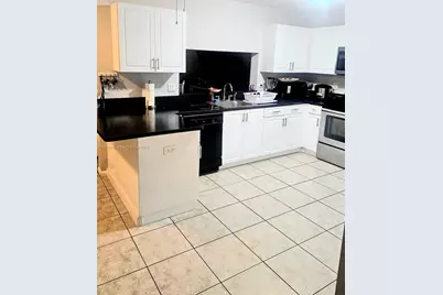 10830 NW 8th St, Pembroke Pines, FL 33026 - Photo 18