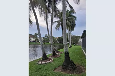 10830 NW 8th St, Pembroke Pines, FL 33026 - Photo 48