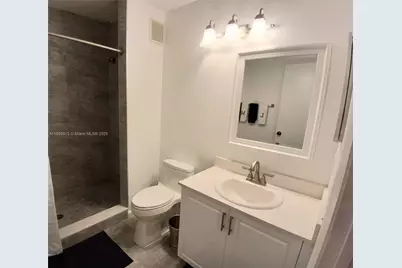 10830 NW 8th St, Pembroke Pines, FL 33026 - Photo 24