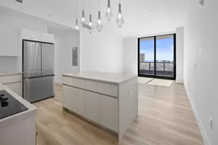 101 Diplomat Pkwy, Hallandale Beach, FL 33009 - Photo 2