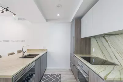 801 S Miami Ave #1002, Miami, FL 33130 - Photo 12