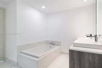 801 S Miami Ave #1002, Miami, FL 33130 - Photo 42