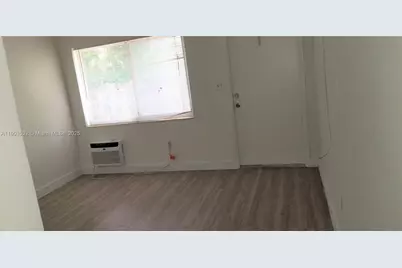 976 NW 6th St, Miami, FL 33136 - Photo 30
