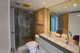 540 Brickell Key Dr, Miami, FL 33131 - Photo 20