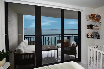 540 Brickell Key Dr #1427, Miami, FL 33131 - Photo 22