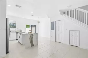 10537 W 32nd Ln, Hialeah, FL 33018 - Photo 12