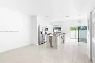 10537 W 32nd Ln, Hialeah, FL 33018 - Photo 10