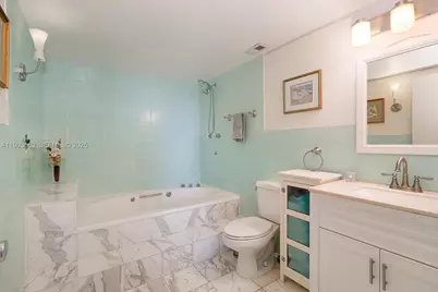 145 SE 25th Rd #702, Miami, FL 33129 - Photo 8