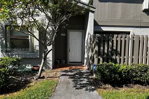 10643 SW 113th Pl, Miami, FL 33176 - Photo 1