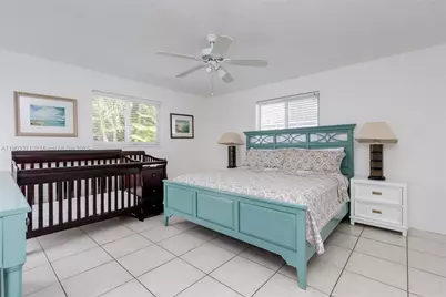 906 N 13th Ave, Hollywood, FL 33019 - Photo 18