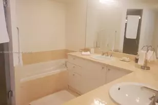 19900 E Country Club Dr, Aventura, FL 33180 - Photo 12