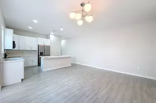 402 NW 41st St, Oakland Park, FL 33309 - Photo 26